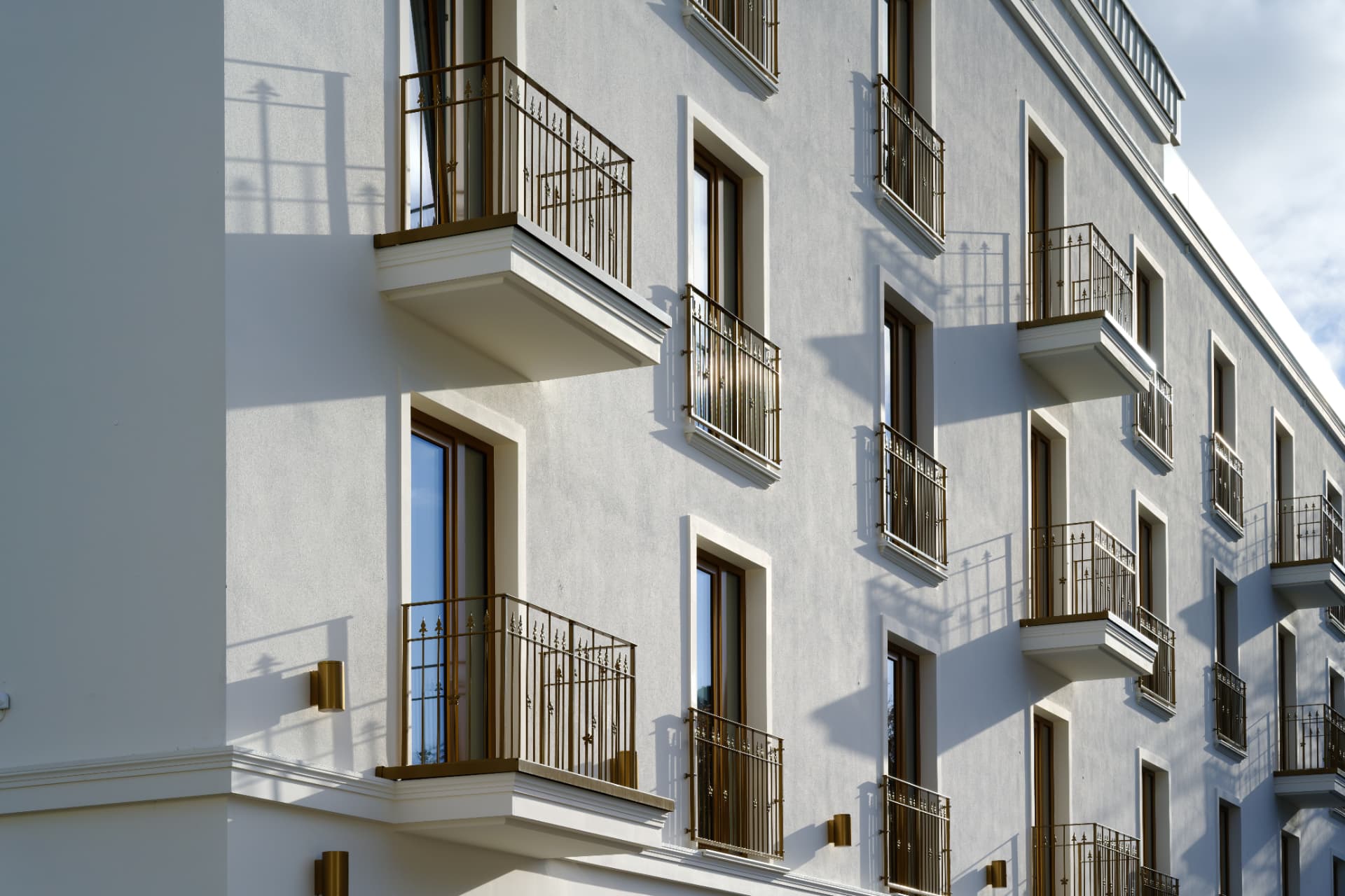 Fassadendetail mit Balkonen, Hotel am Schloss Aurich